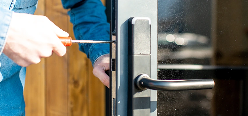 Aluminium Door Lock Replacement in Lindsay, California