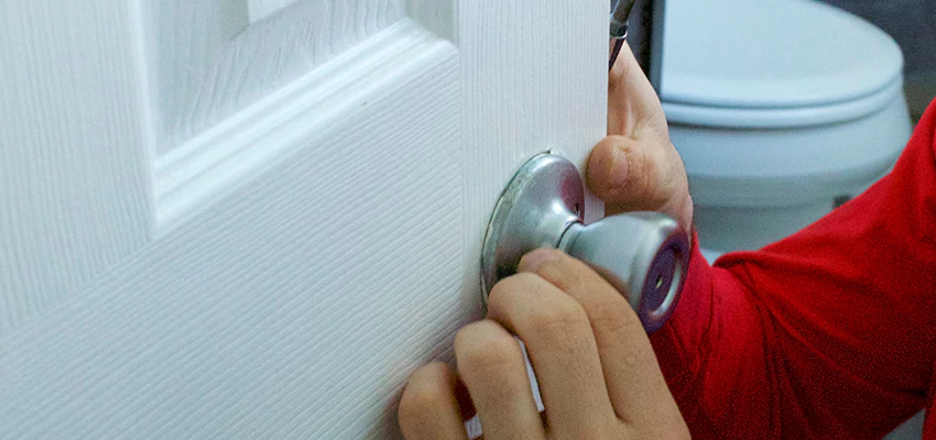 Vintage Door Knob Replacement in Lindsay, CA